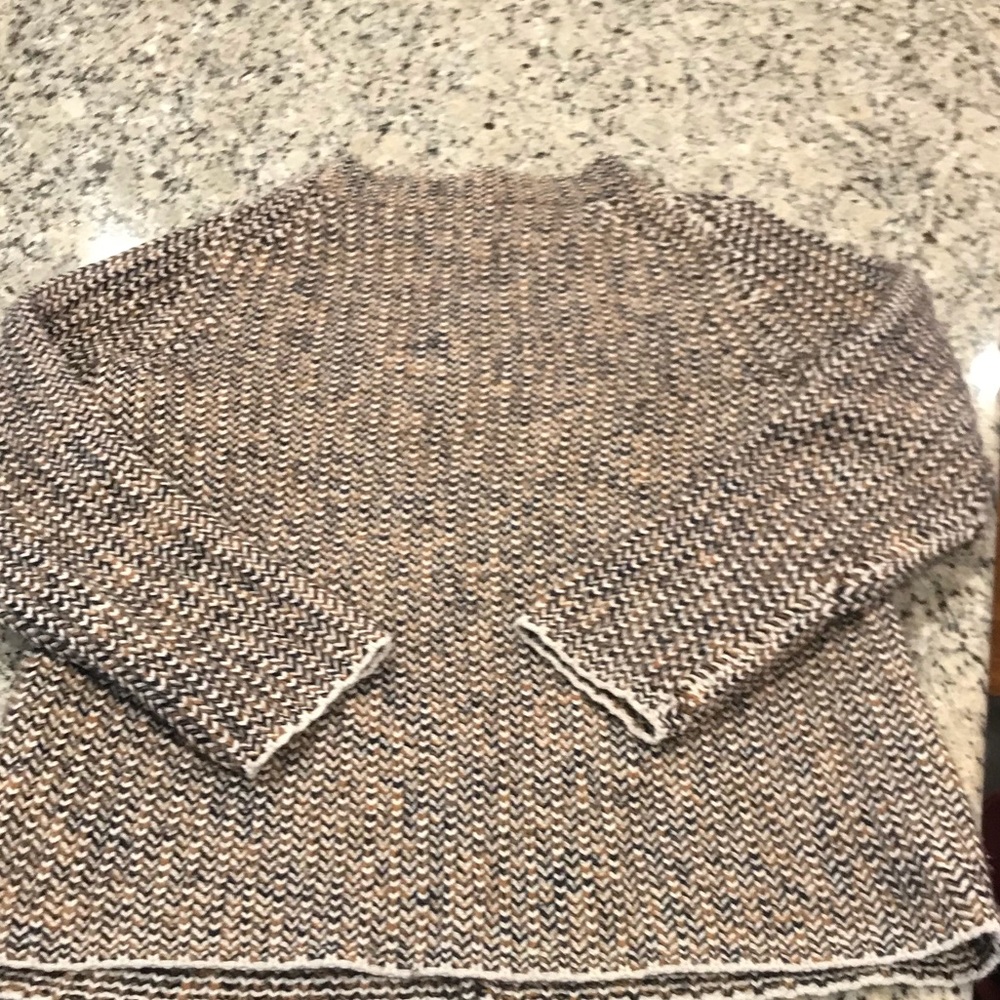 Gorgeous Collection Italian Wool Sweater..